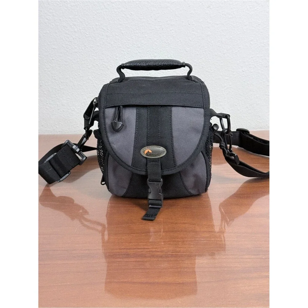 Lowepro EX 120 Black & Gray Compact Camera Bag with Shoulder Strap